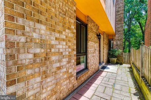 10271 Windstream Dr, Columbia, MD 21044-2517