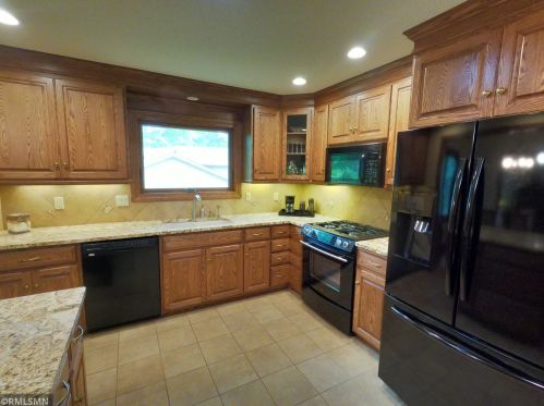 1732 Evergreen Dr, Saint Paul MN  55125-2302 exterior
