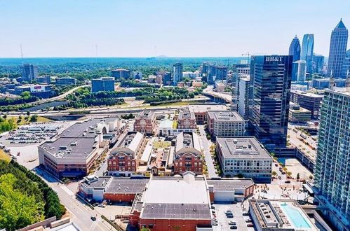 400 17th St, Atlanta GA  30363-1045 exterior