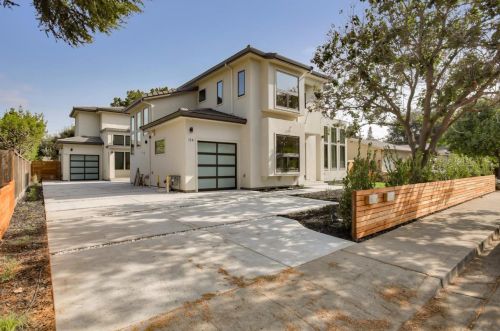114 Kittoe Dr, Mountain View, CA 94043-3915
