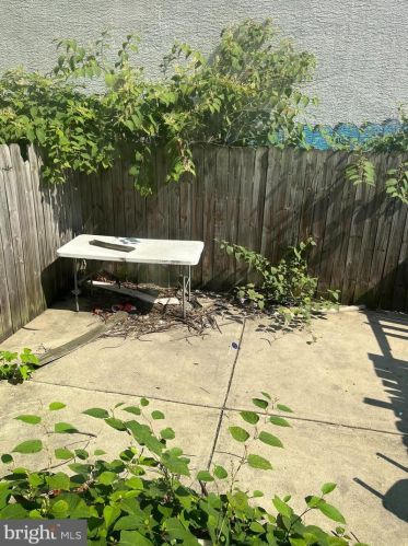 1811 Berks St, Philadelphia PA 19121-2053 exterior