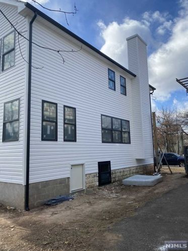 208 Indiana St, Maplewood NJ  07040-3404 exterior