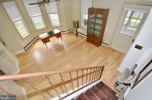 22 Riverside Ave, Roebling, NJ 08554-1011