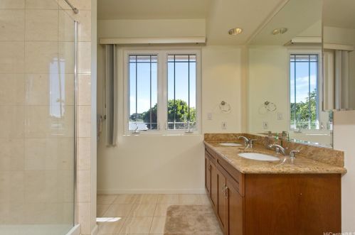 4347 Pahoa Ave, Honolulu HI  96816-5450 exterior