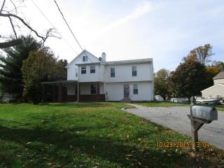 1520 Dorchester Ave, Baltimore MD  21207-5021 exterior