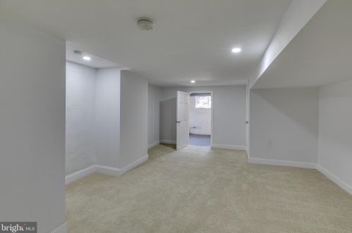 1628 23 St, Philadelphia PA 19145-2700 exterior