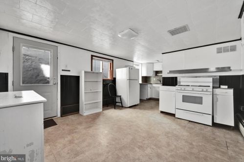 7 Pike St, Primrose PA  17901-8619 exterior