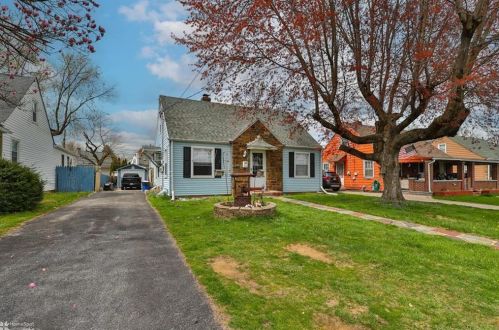 1462 Lehigh St, Allentown, PA 18103-3812