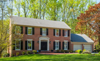 7715 Crossover Dr, Mc Lean, VA 22102-2507