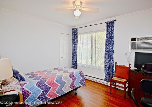 62 Manchester Ct, Tinton Falls NJ  07701-5496 exterior