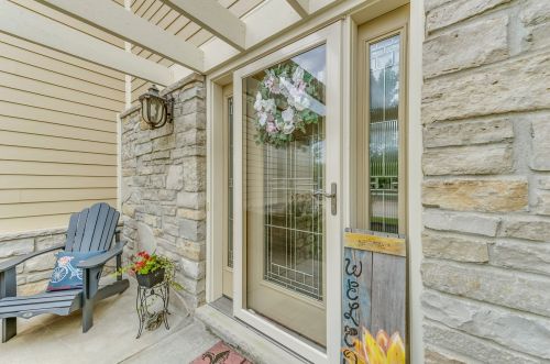 9363 Arrowhead Cir, Frankfort, IL 60423-1894