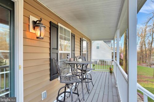 106 Chipmunk Ln, Harpers Ferry, WV 25425-6764