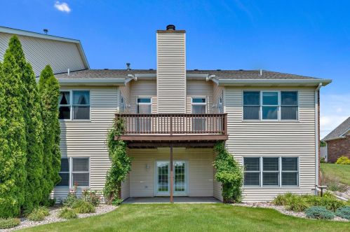 831 Shannon Dr, Crown Point IN  46307-8999 exterior