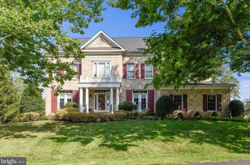 18280 Mid Ocean Pl, Leesburg, VA 20176-7402