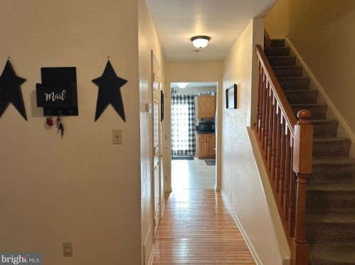 40 Greythorne Rd, Lancaster, PA 17603-7410