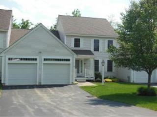16 Lennox Ln, Hampstead, NH 03841-4400