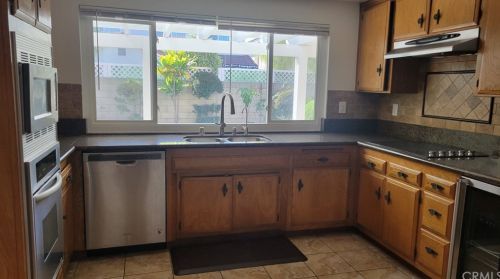 6434 Anguilla Ave, Cypress CA  90630-5308 exterior
