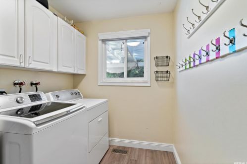 2187 Laver Ct, Sandy UT 84092-4112 exterior