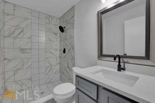 3007 Dogwood Dr, Atlanta GA  30344-3905 exterior