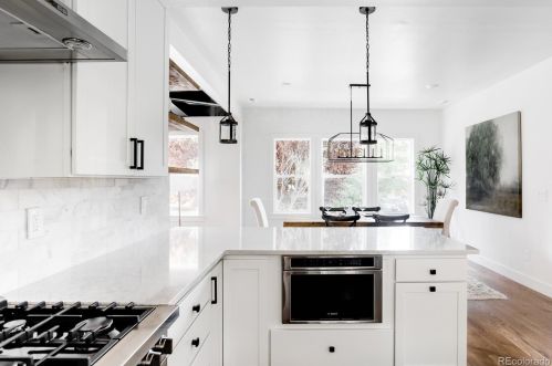 2203 Grape St, Denver CO  80207-3838 exterior