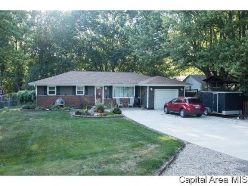 337 Park St, Buckhart, IL 62563-9506