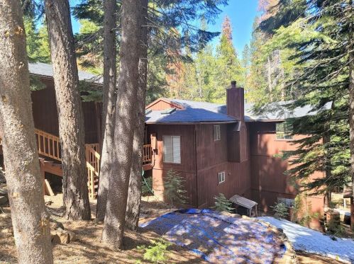 10792 Heather Rd, Truckee CA  96161-2502 exterior
