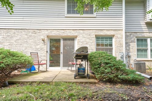 673 Tamarac Blvd, Addison IL  60101-1690 exterior