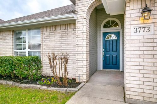 3773 Regency Cir, Fort Worth TX  76137-1390 exterior