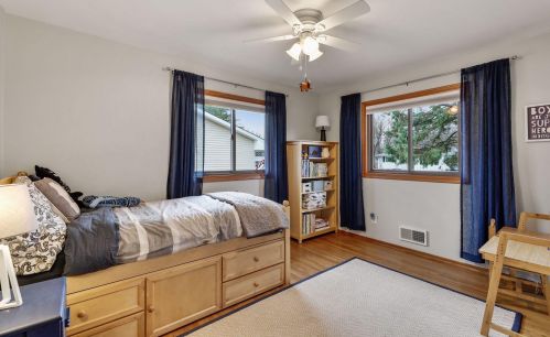 2073 Jade Ln, Saint Paul MN  55122-2862 exterior