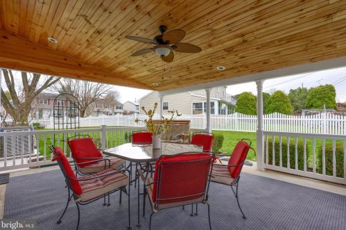 1604 Robert Rd, Lancaster PA  17601-5635 exterior