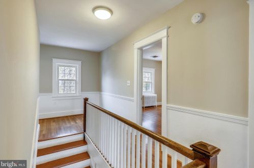 8401 Cedar St, Silver Spring MD 20910-4324 exterior