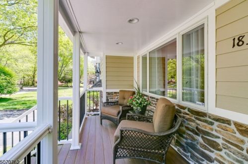 1832 Chapel Rd, Scotch Plains, NJ 07076-2903
