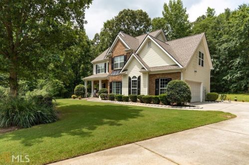 151 Cherokee Farms Dr, Newnan, GA 30263-7114