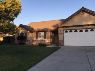 3902 Dans St, Visalia, CA 93277-7914