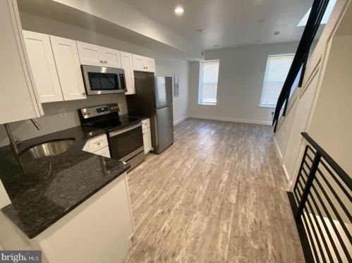 2144 8th St, Philadelphia PA  19122-1312 exterior