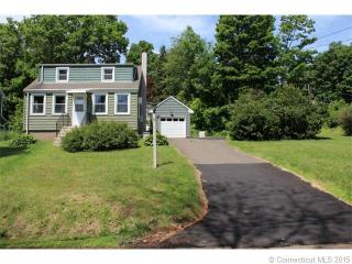 31 Lake Shore Dr, Middlefield, CT 06455-1032