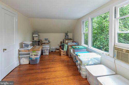 348 Cherry Valley Rd, Princeton NJ  08540-7600 exterior