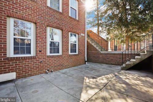 3852 Chesterwood Dr, Silver Spring, MD 20906-2862