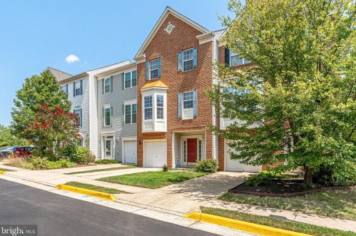 2451 Sugar Mill Way, Herndon, VA 20171-3069