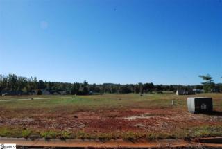 117 Bur Oak Dr, Taylors, SC 29687-4631
