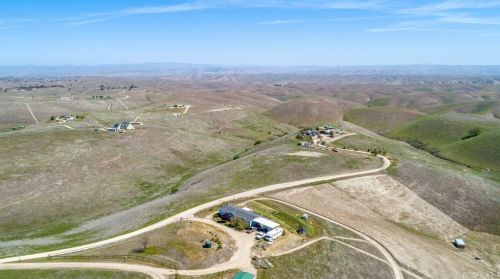 3233 Yosemite Pl, Lake Nacimiento, CA 93446-7456