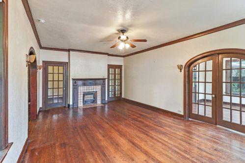 1114 3rd St, Richmond, TX 77469-4526