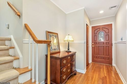 2120 Seward Dr, Scotch Plains, NJ 07076-2643