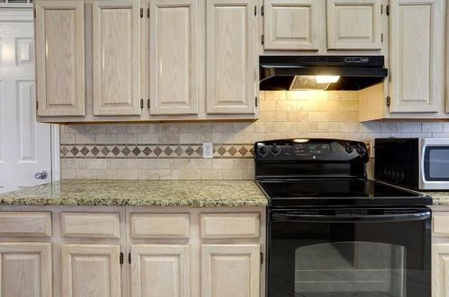 4206 Wild Plum Dr, Carrollton TX  75010-1064 exterior