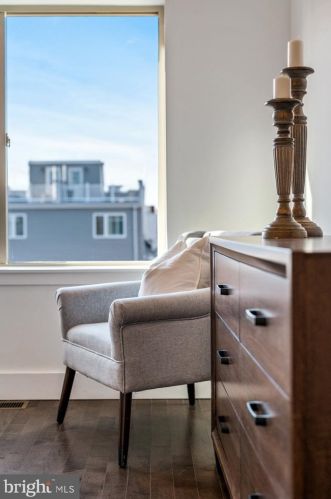 1344 19 St, Philadelphia PA  19146-4665 exterior