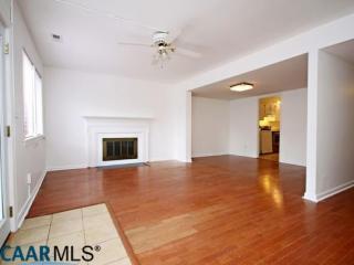 6 Four Seasons Dr, Charlottesville, VA 22901-1376