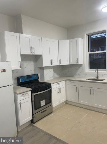 833 Cantrell St, Philadelphia, PA 19148-3115