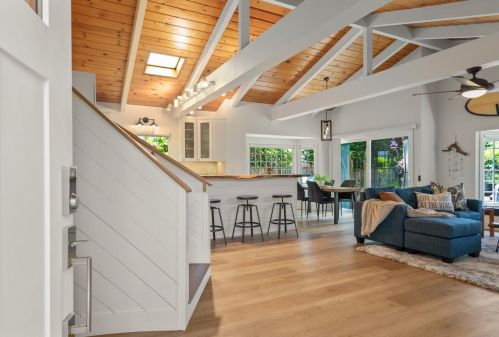 529 Cathedral Dr, Aptos, CA 95003-3424