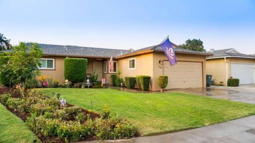 1745 Purvis Ave, Clovis, CA 93611-3030