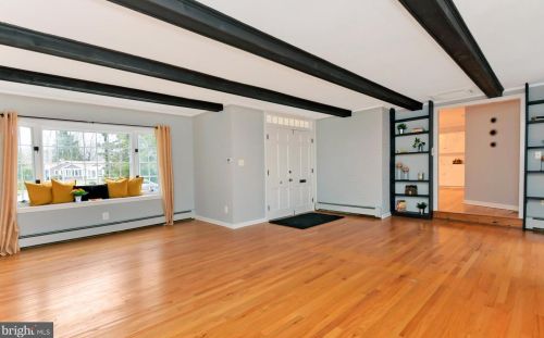 85 Overbrook Dr, Princeton NJ  exterior